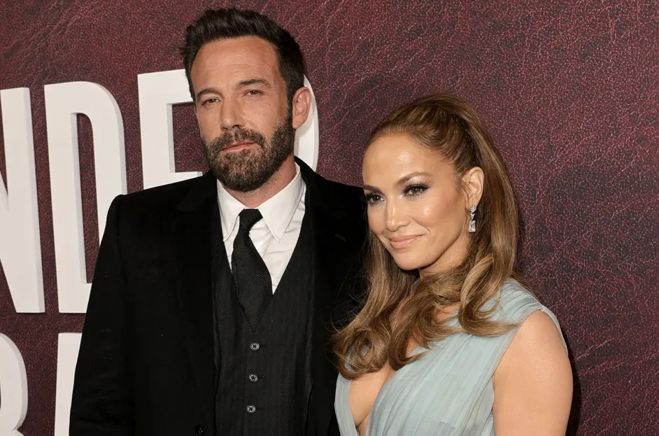 Ben-Affleck-and-Jennifer-Lopez-2021-billboard-1548